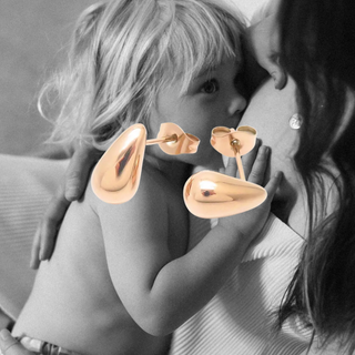 Milk Drop Earrings – 18K Gold, Waterproof, Lightweight